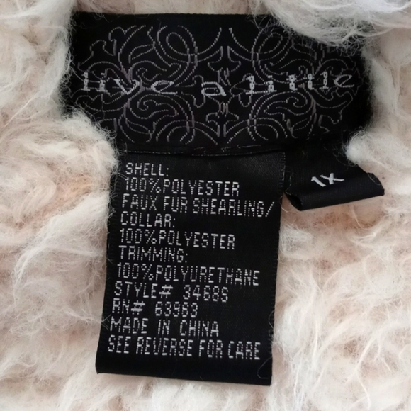 🌫Live A Little🌫 - Faux Fur Shearling Cardigan Vest - Picture 3 of 14